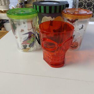 3 Plastic Halloween cups Lids Straw